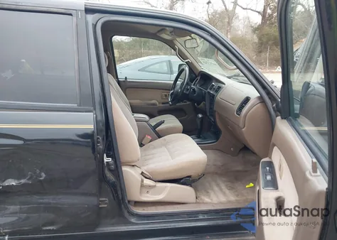 2000 Toyota 4Runner Sr5 V6 z USA, uszkodzony, nr VIN JT3GN86R7Y0167797